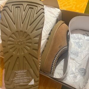 UGG Women's Tan Slippers